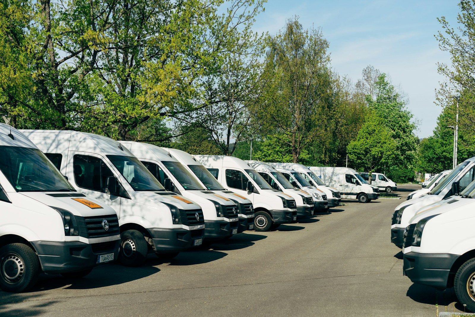 cars parked on parking lot during daytime, commercial auto insurnace